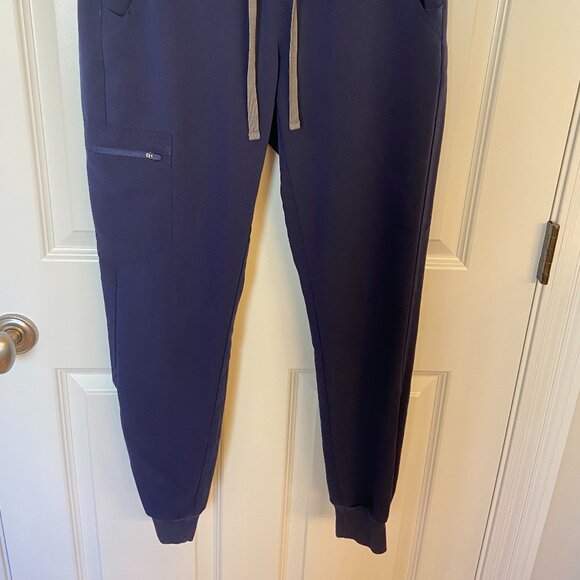 Figs Navy Jogger - Small - Great condition! - Picture 3 of 6